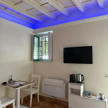 Apartment In The Heart Of Rome
